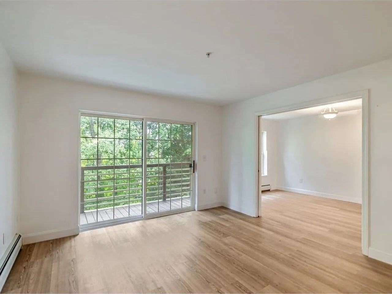 301 Hildred Dr - Photo 7 of 20