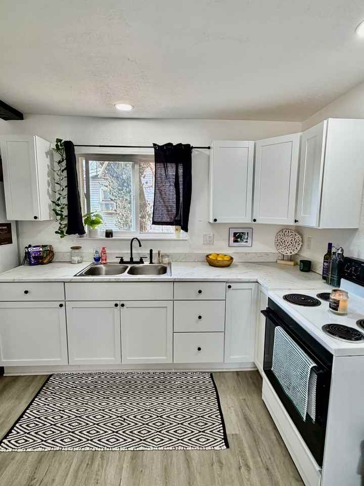 2935 W Madison St - Photo 6 of 8