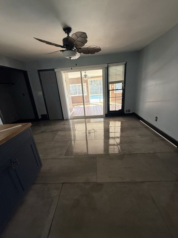 785 Turner Dr - Photo 2 of 17