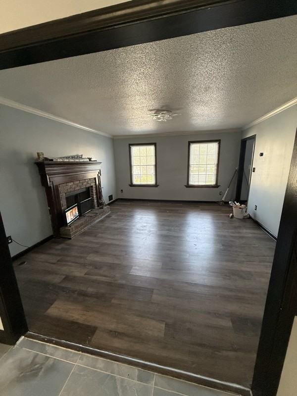 785 Turner Dr - Photo 4 of 17