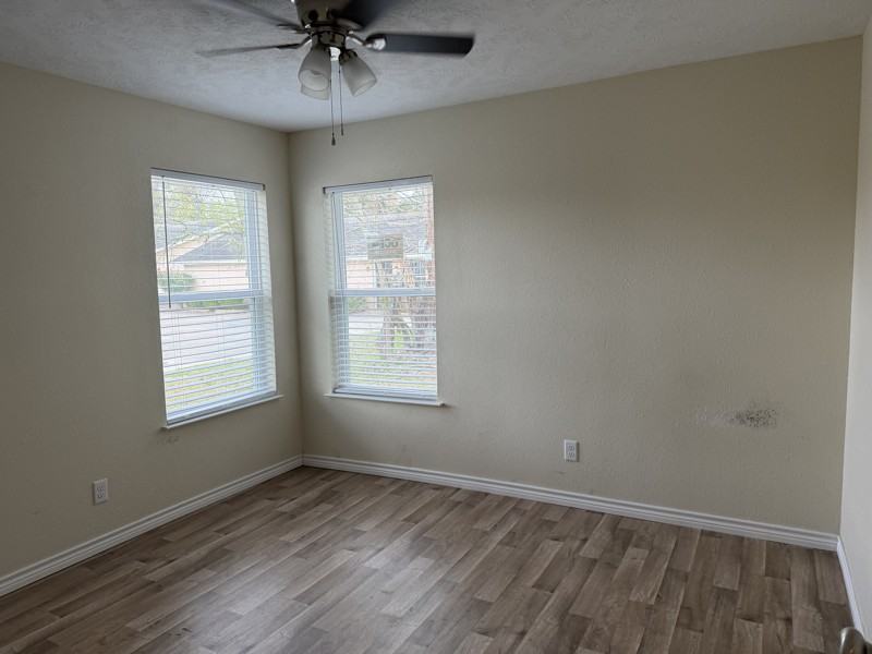 635 S Archie St - Photo 5 of 10