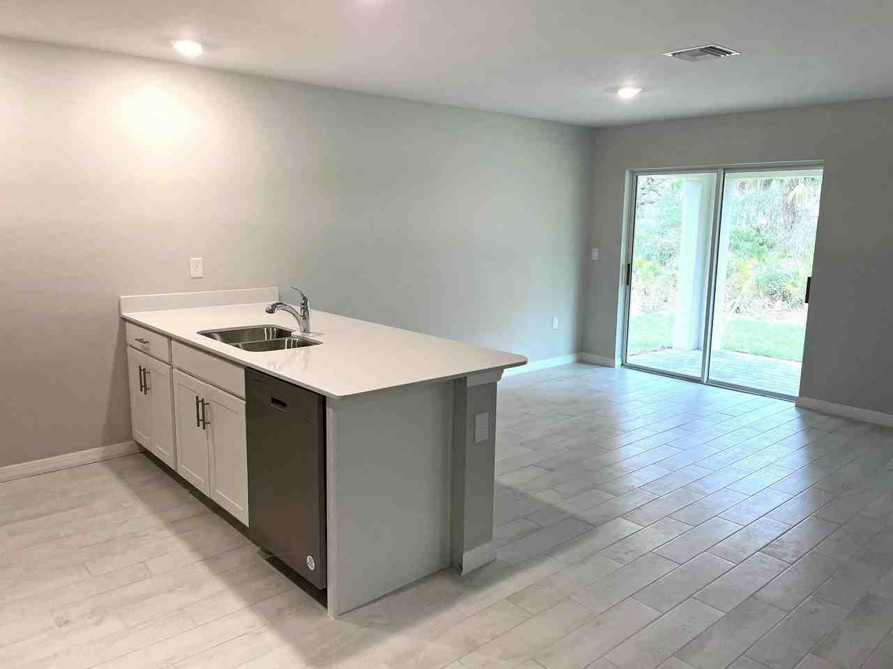 3020 North Lakewood Road - Photo 4 of 18