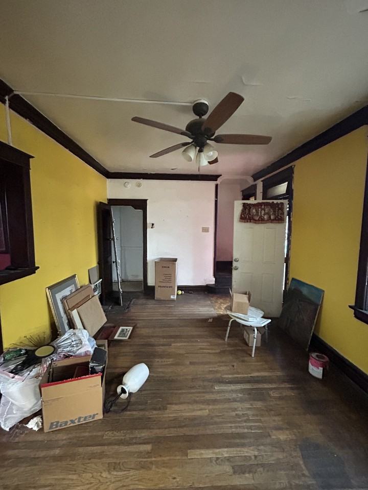 5479 Claxton Ave - Photo 5 of 20