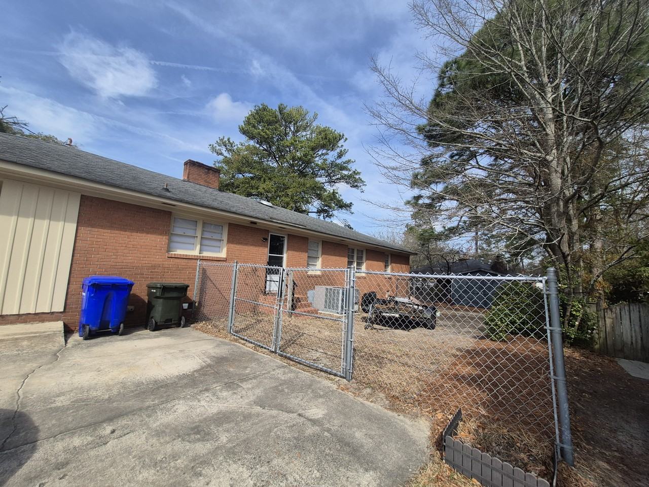 1802 S Elm St - Photo 4 of 17