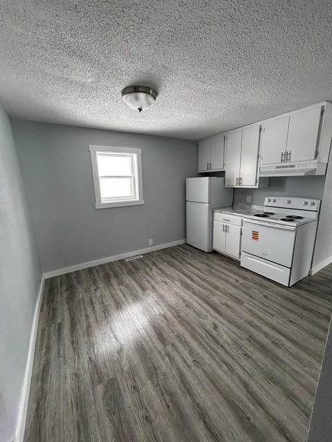 410 W Lyon Ave #410 - Photo 2 of 11