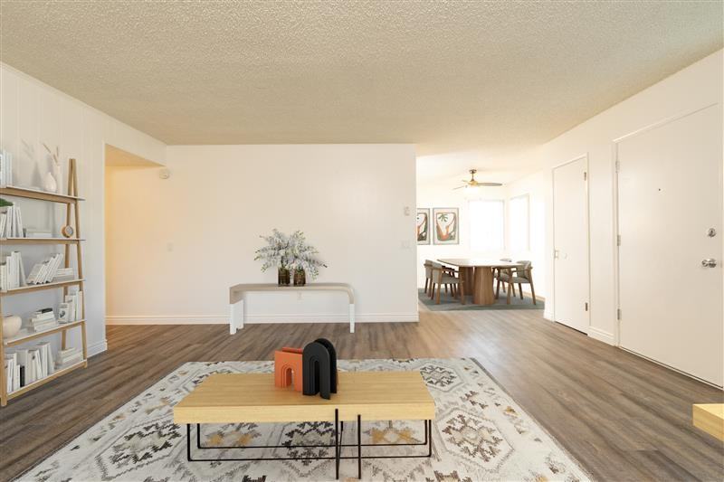 1130 Meadow Lake Dr #06 - Photo 4 of 12