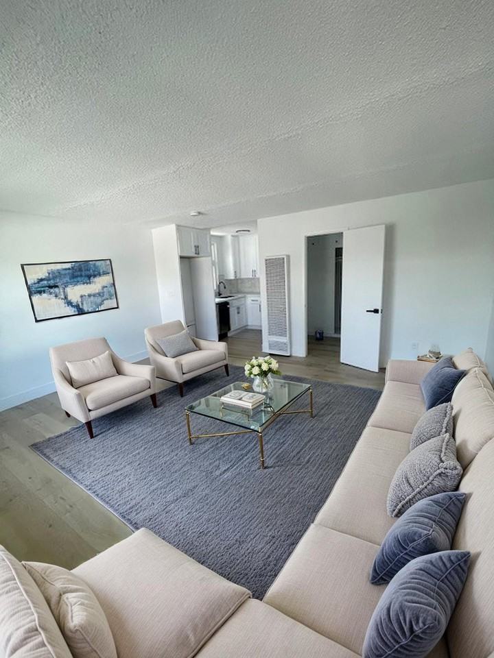 18216 Kingsdale Ave #12 - Photo 2 of 11