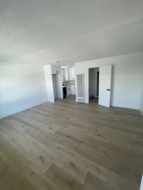 18216 Kingsdale Ave #12 - Photo 5 of 11