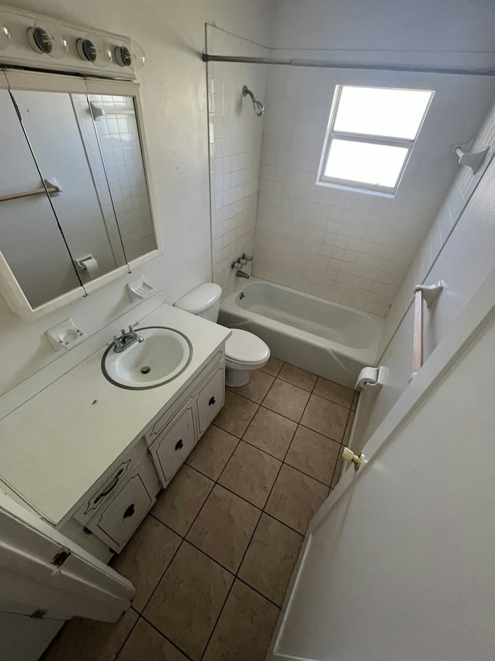 1240 Josephine Street - Photo 7 of 12