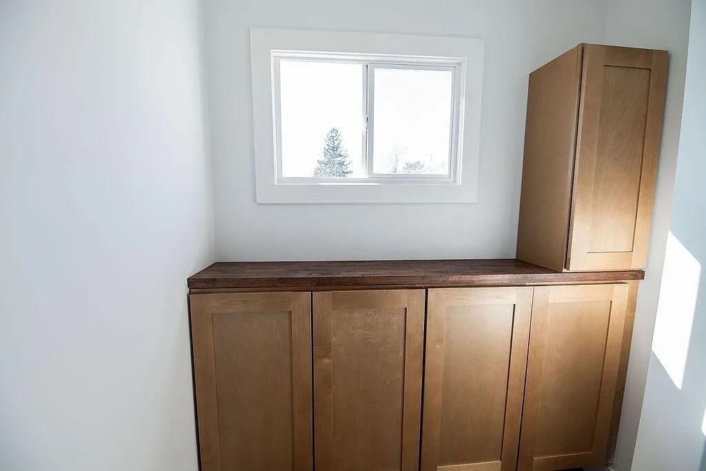 2102 Morton Ave - Photo 6 of 10