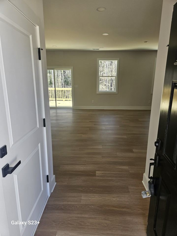 704 Torwood Dr - Photo 2 of 15