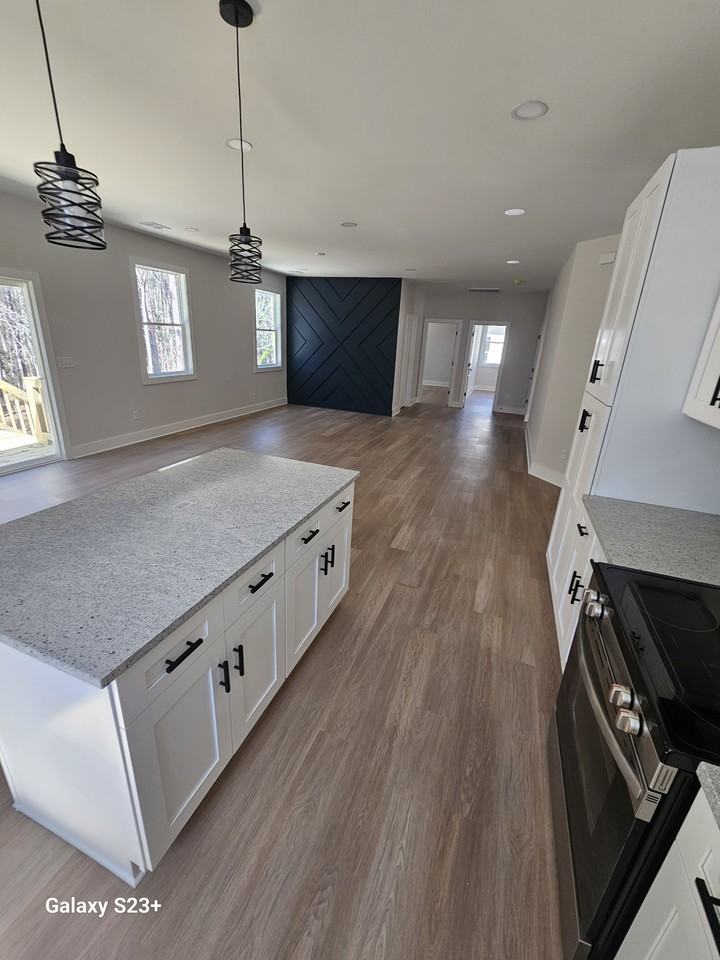 704 Torwood Dr - Photo 5 of 15