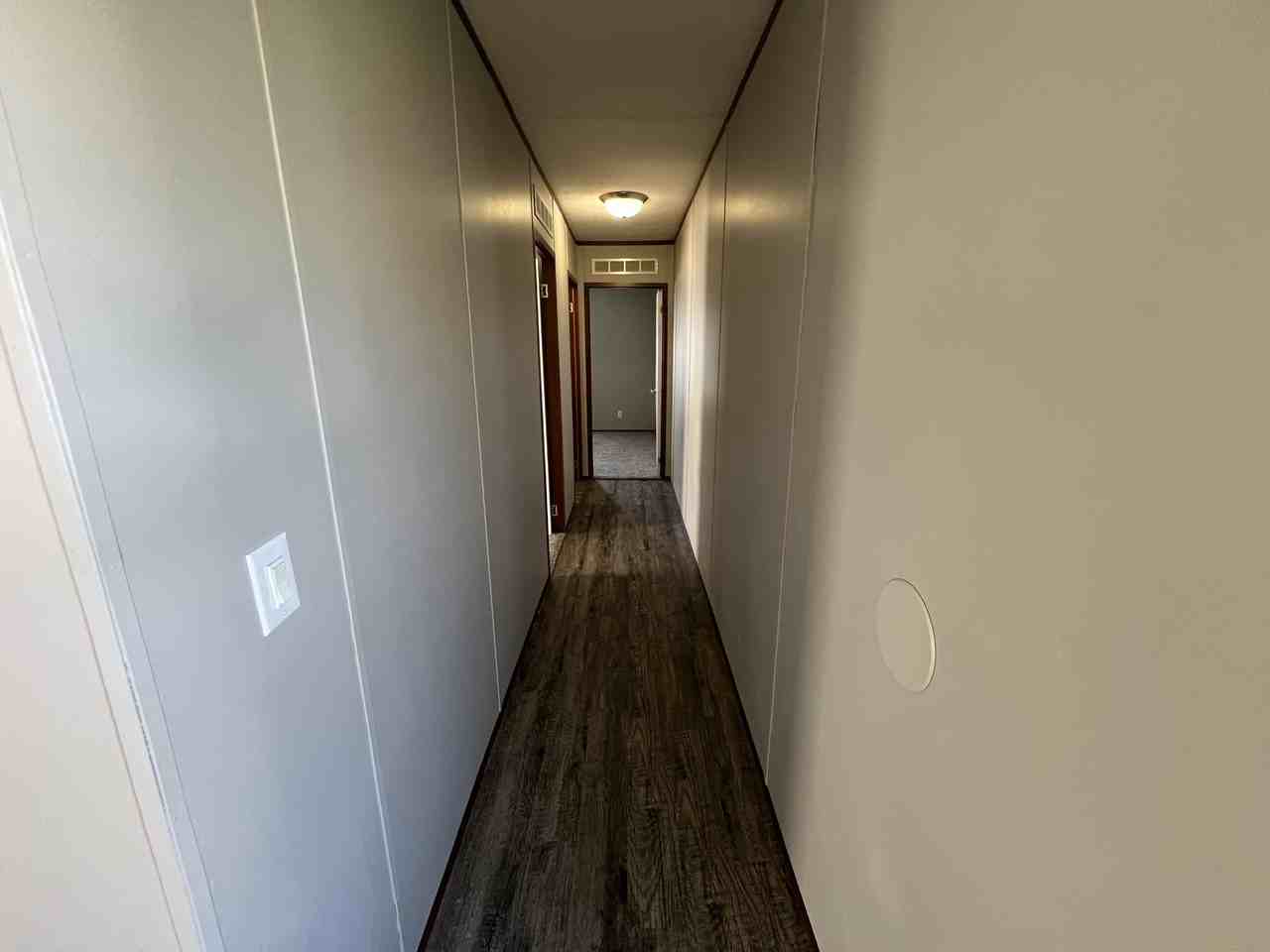 66 Peach St - Photo 7 of 12