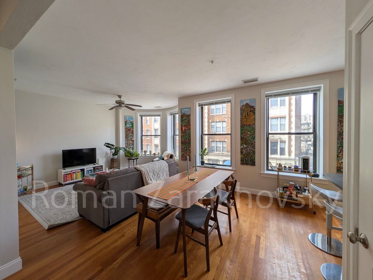 7 Sutherland Rd #201 - Photo 2 of 20