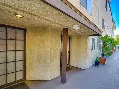 534 E Cypress Ave #C - Photo 3 of 18