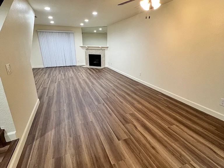 534 E Cypress Ave #C - Photo 4 of 18