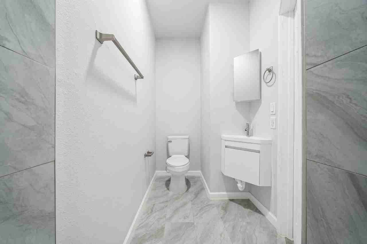 2813 Church St, Unit D - Photo 7 of 14