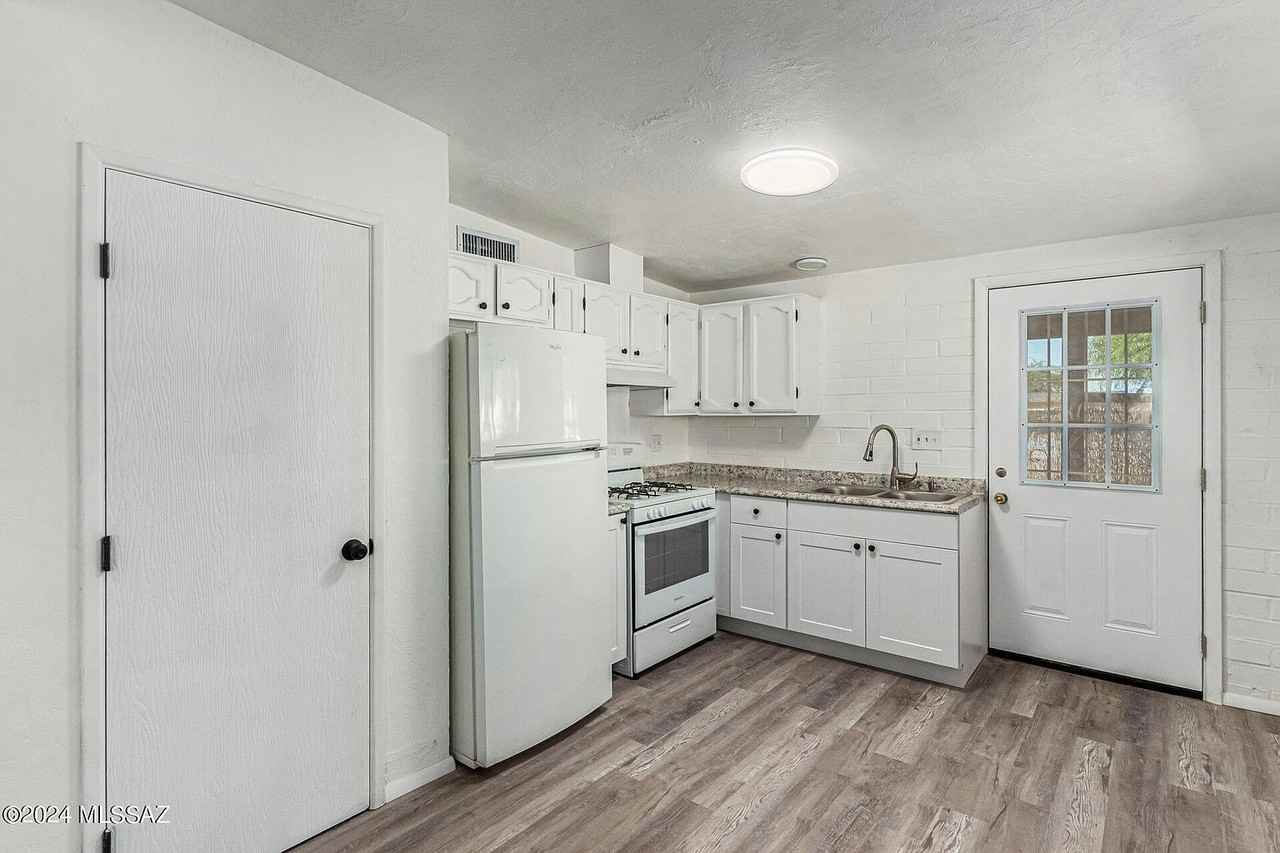 1032 East 30th Street - Photo 3 of 16