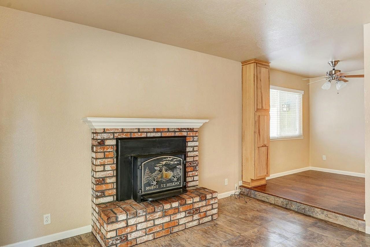 1428 Lorry Avenue - Photo 3 of 12