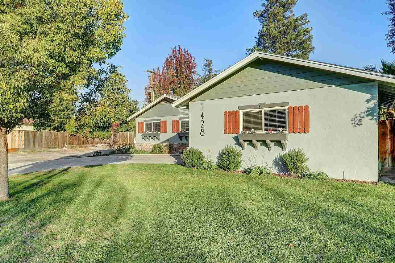 1428 Lorry Avenue - Photo 4 of 12