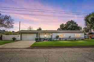 581 West 29th Street - Photo 1 of 1