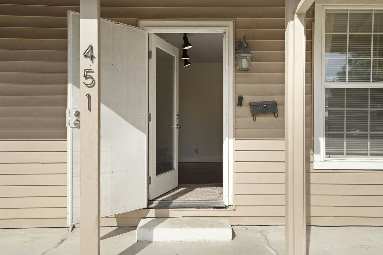 451 Marengo Avenue - Photo 2 of 32