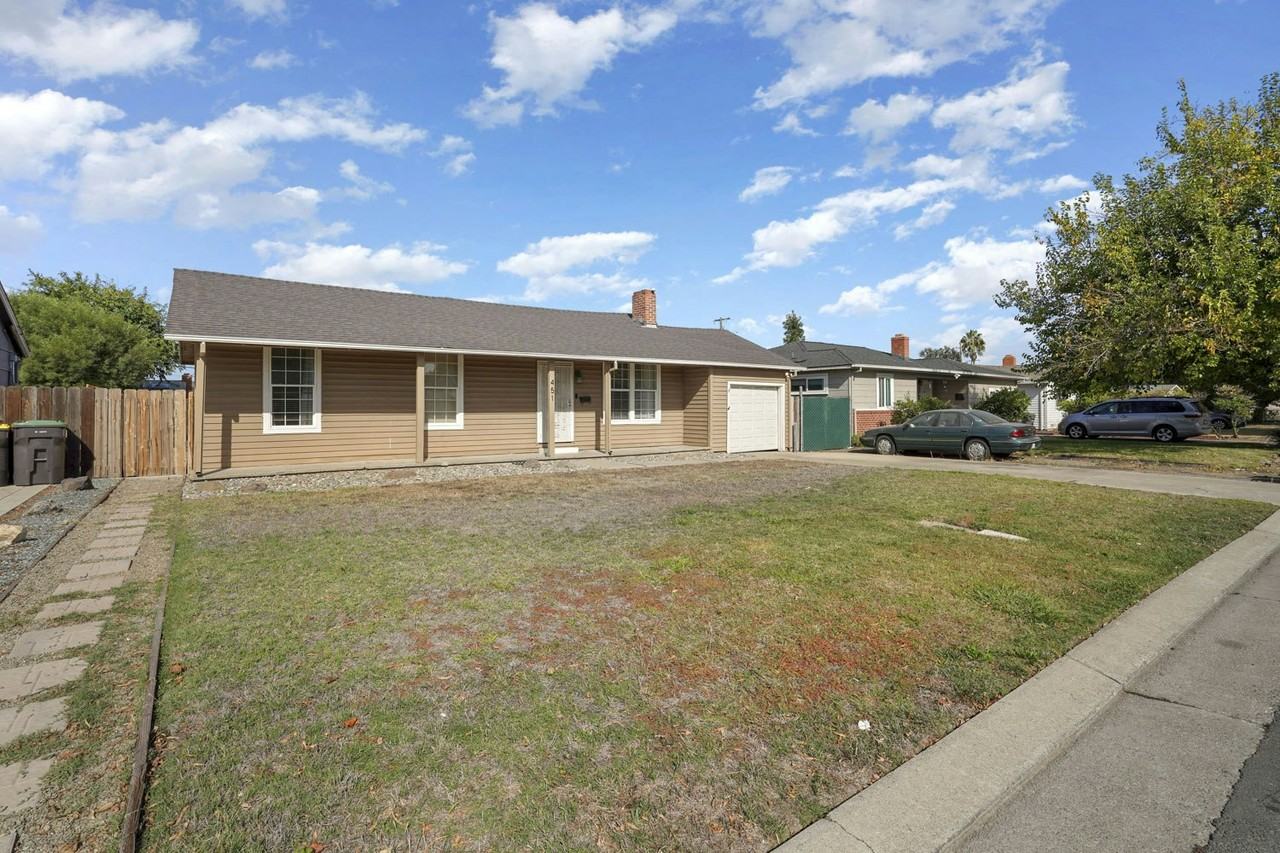 451 Marengo Avenue - Photo 3 of 32