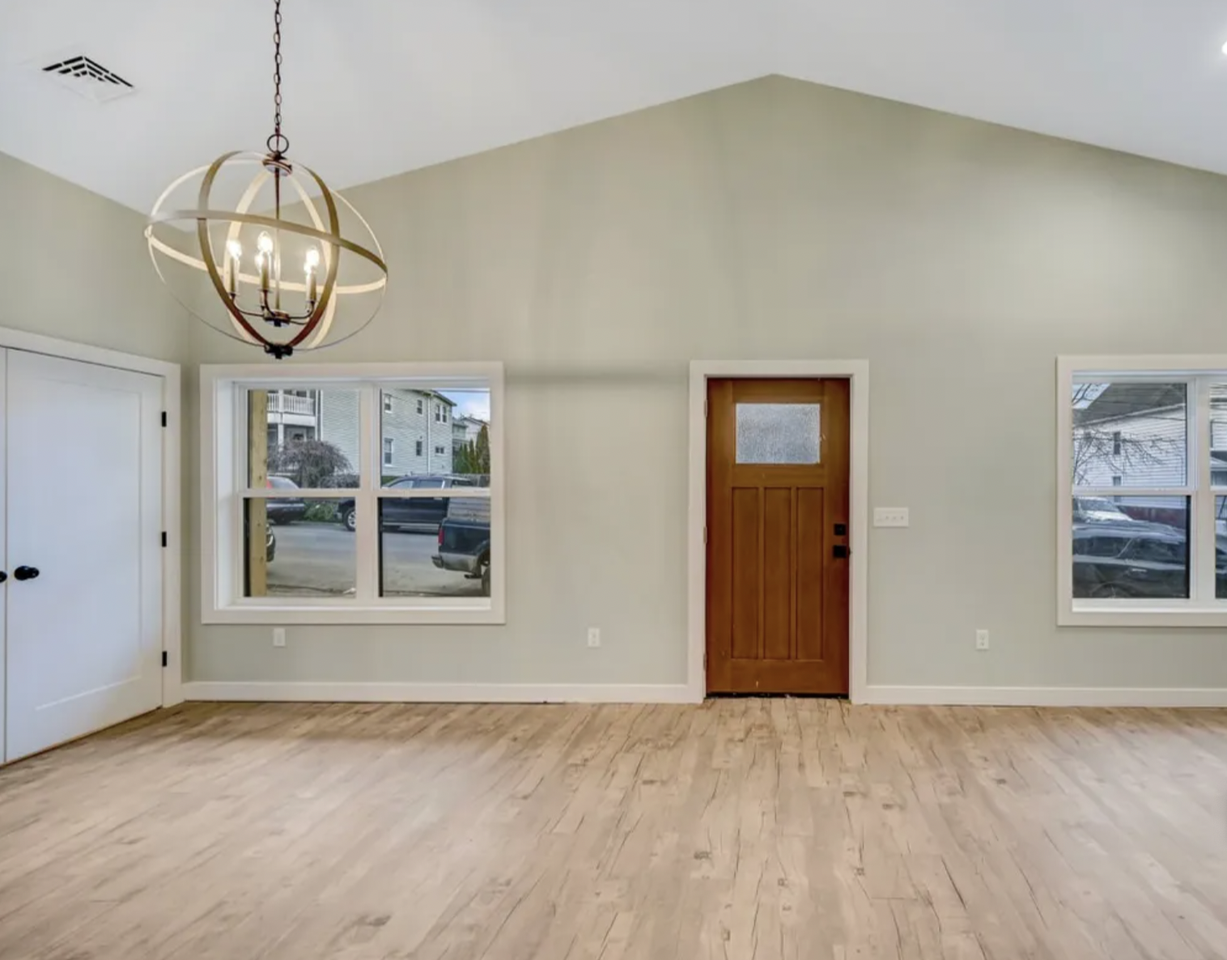 627 Prescott Avenue, Unit 1 - Photo 4 of 16