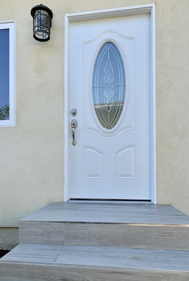 2221 Glendon Ave - Photo 2 of 22