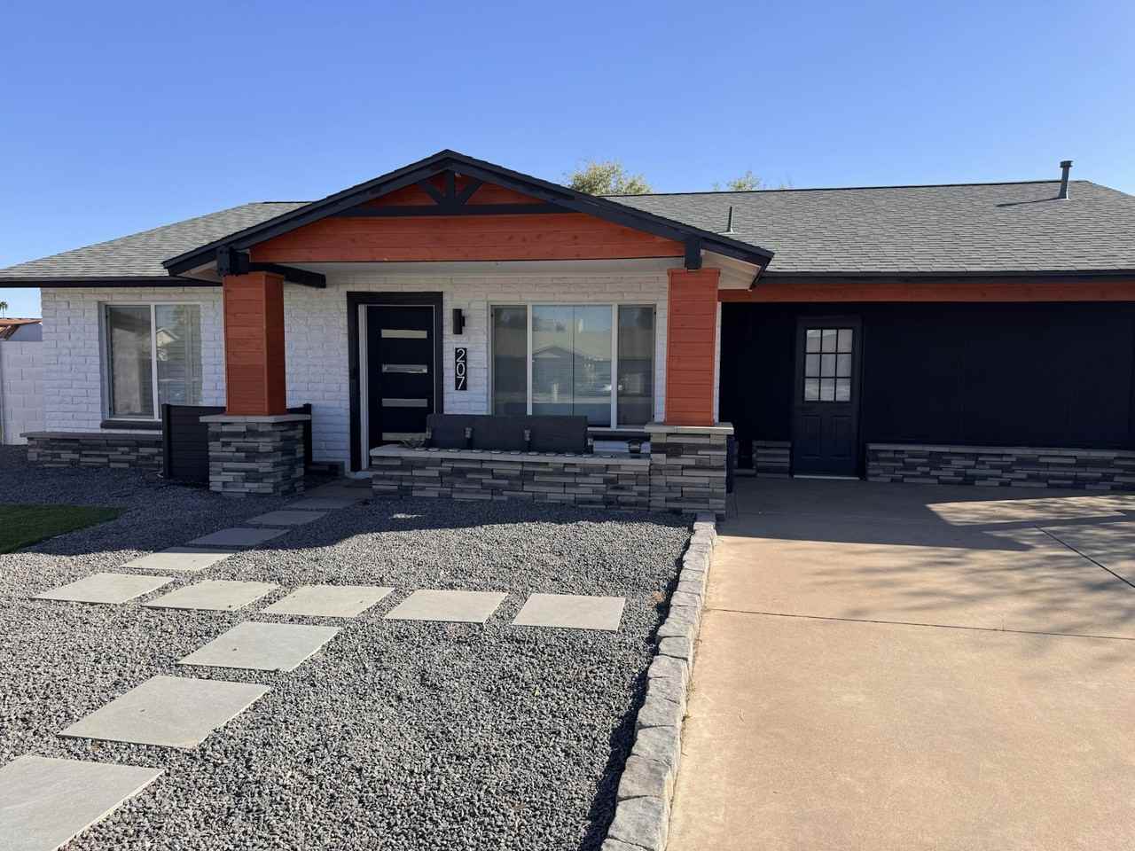 207 E Julie Dr. - Photo 3 of 50