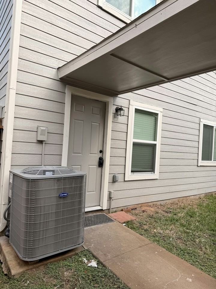 10651 Cobblecreek Way - Photo 4 of 37