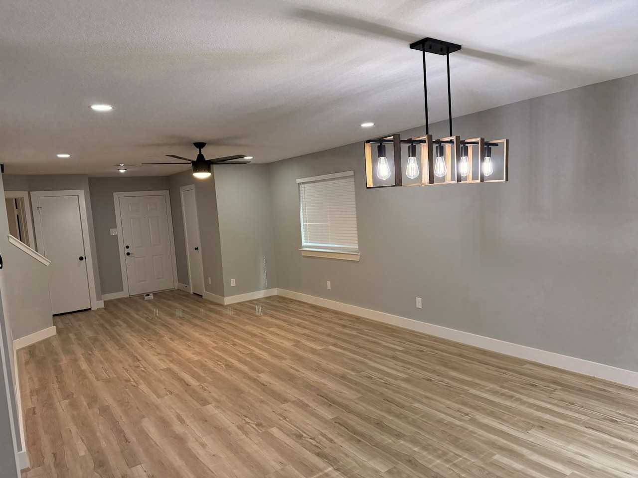 10651 Cobblecreek Way - Photo 6 of 37