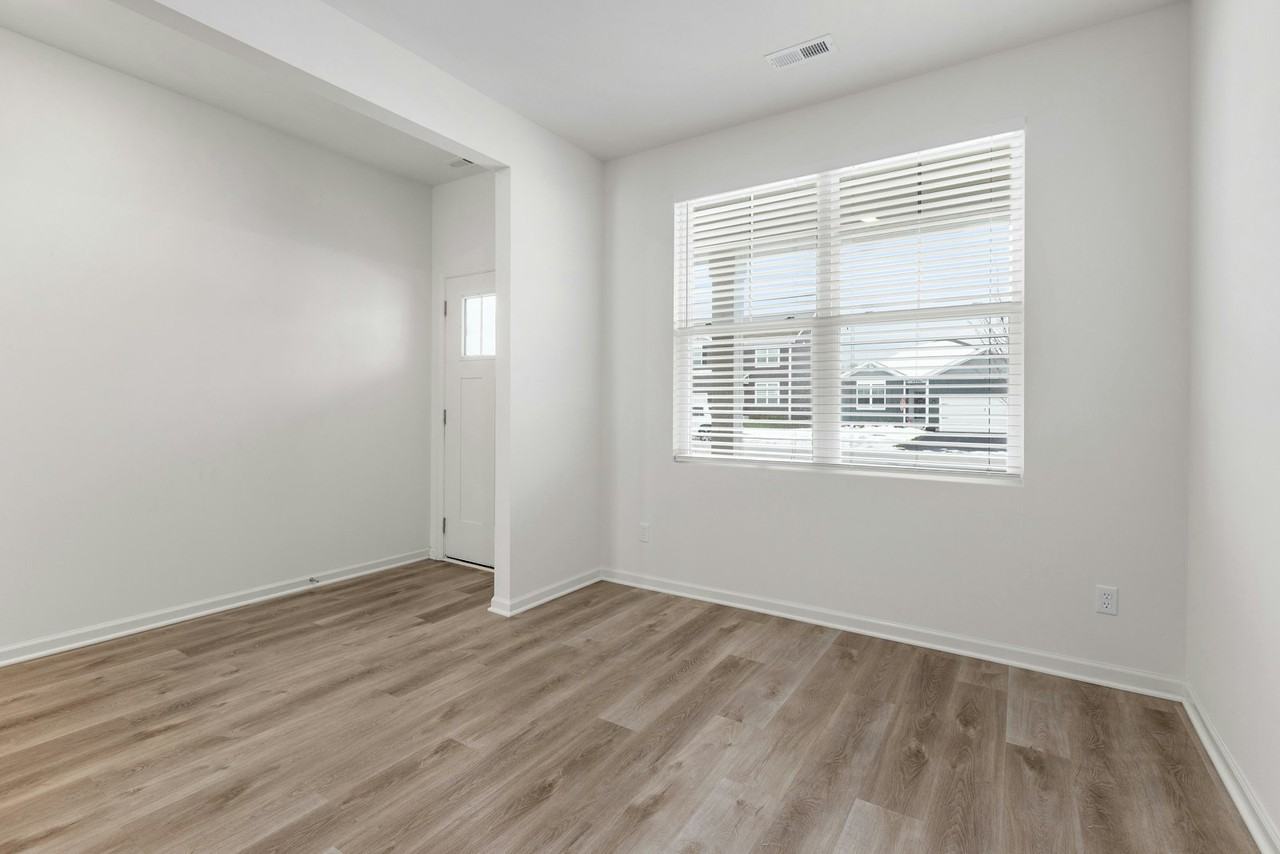 10310 Morse Place - Photo 5 of 27