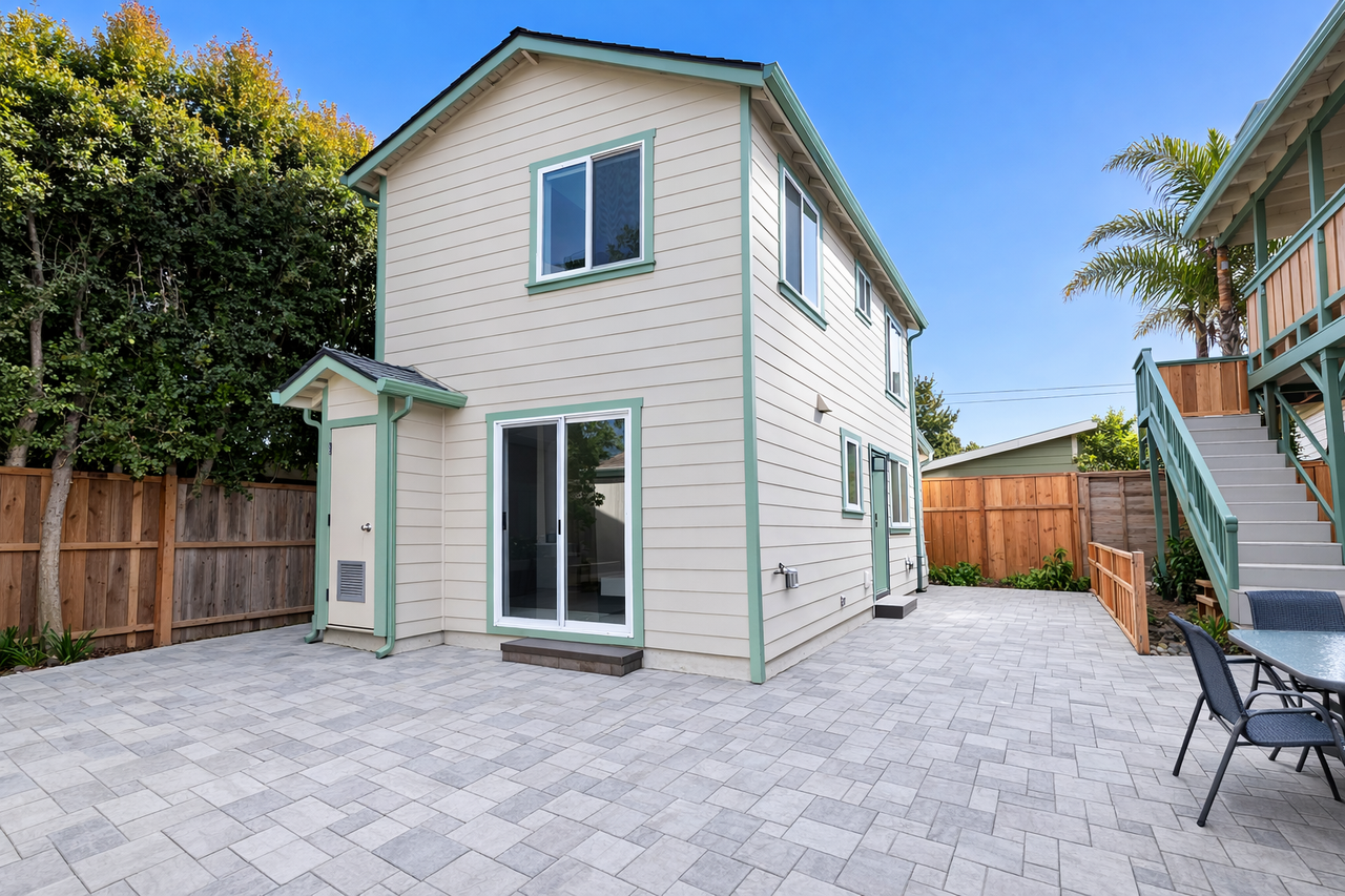 620 Columbia Street, Unit 620 A - Photo 2 of 22