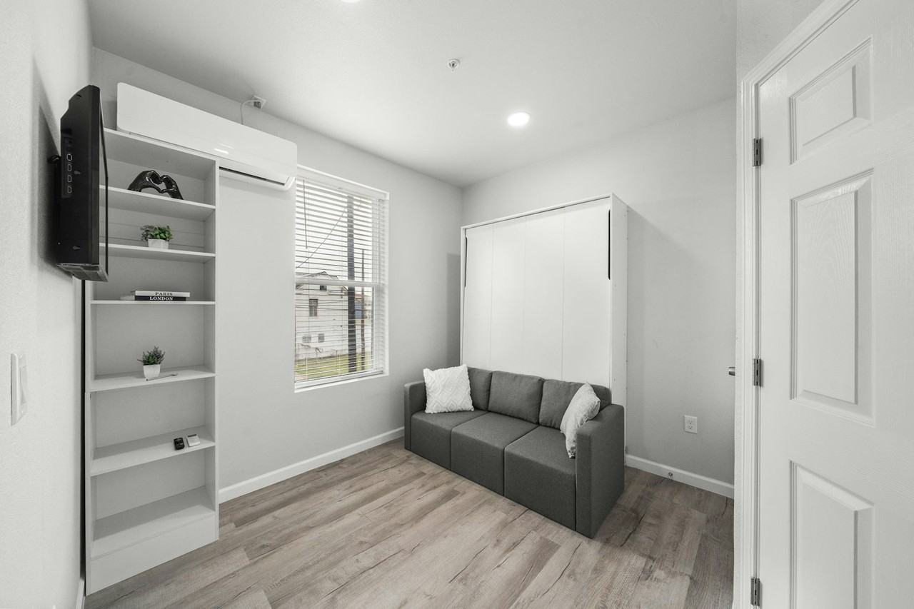 2815 Church Street, Unit G - Photo 6 of 14