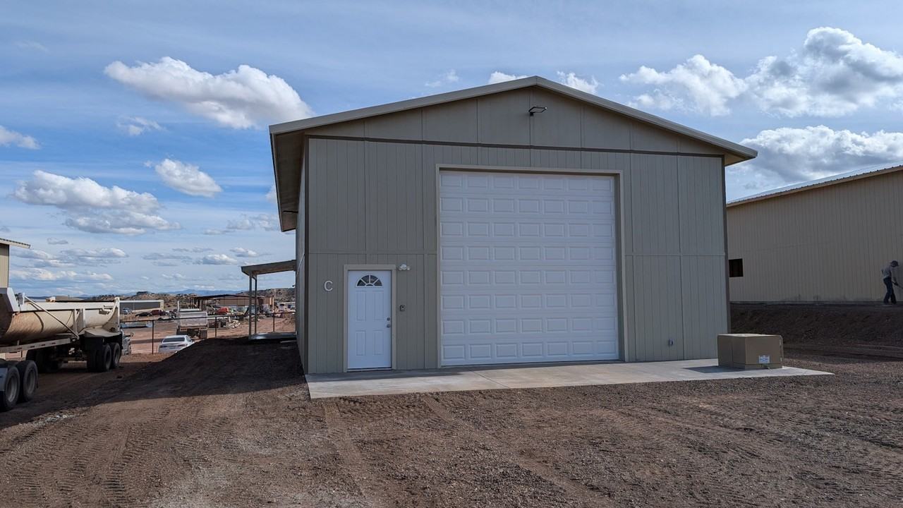 853 W Airport Loop Rd Build C, Unit 1 - Photo 3 of 7