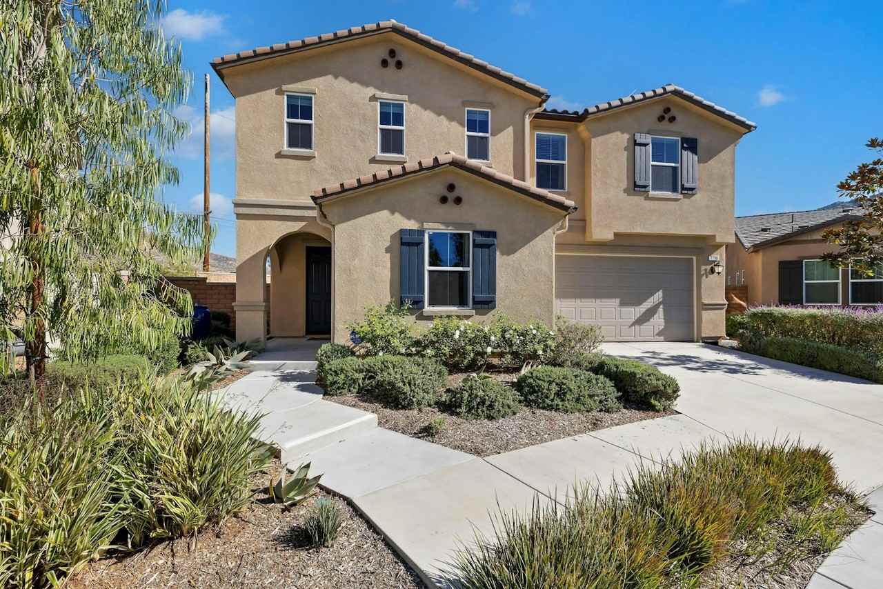 7736 Citron Cir - Photo 2 of 20