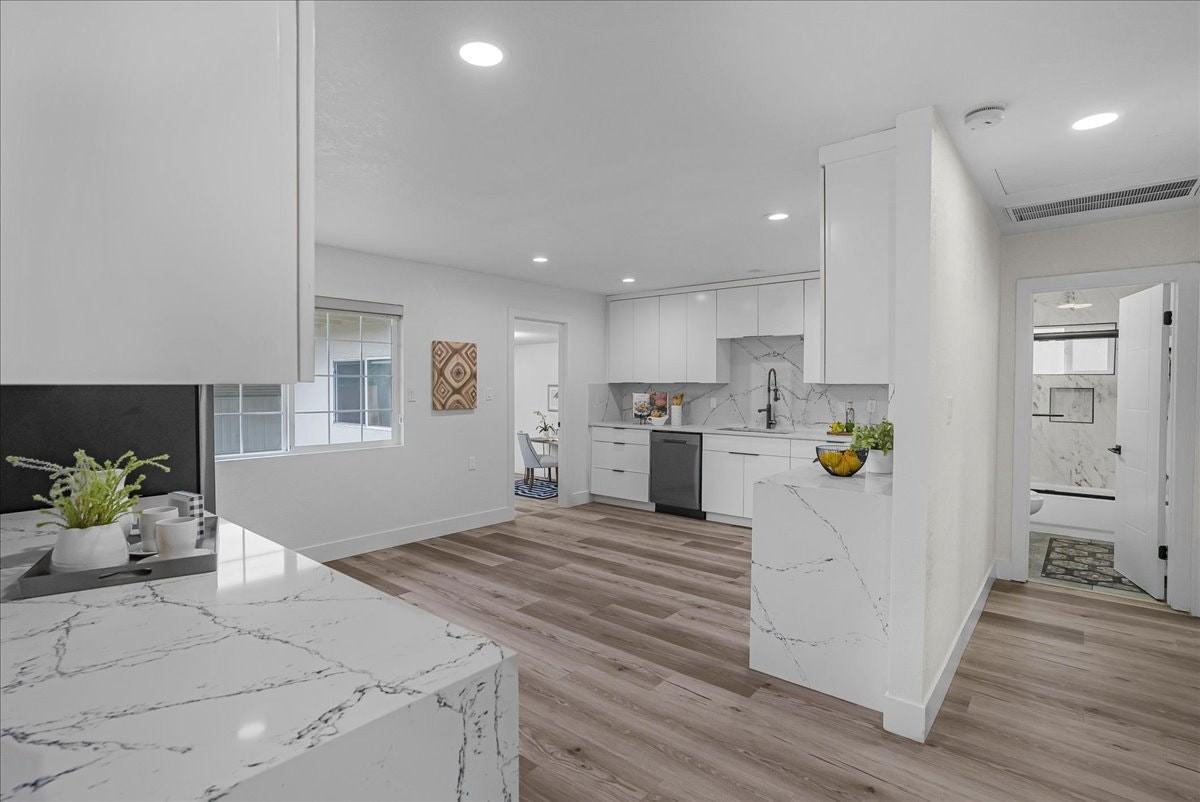 1971 H St, Unit 1 - Photo 7 of 15