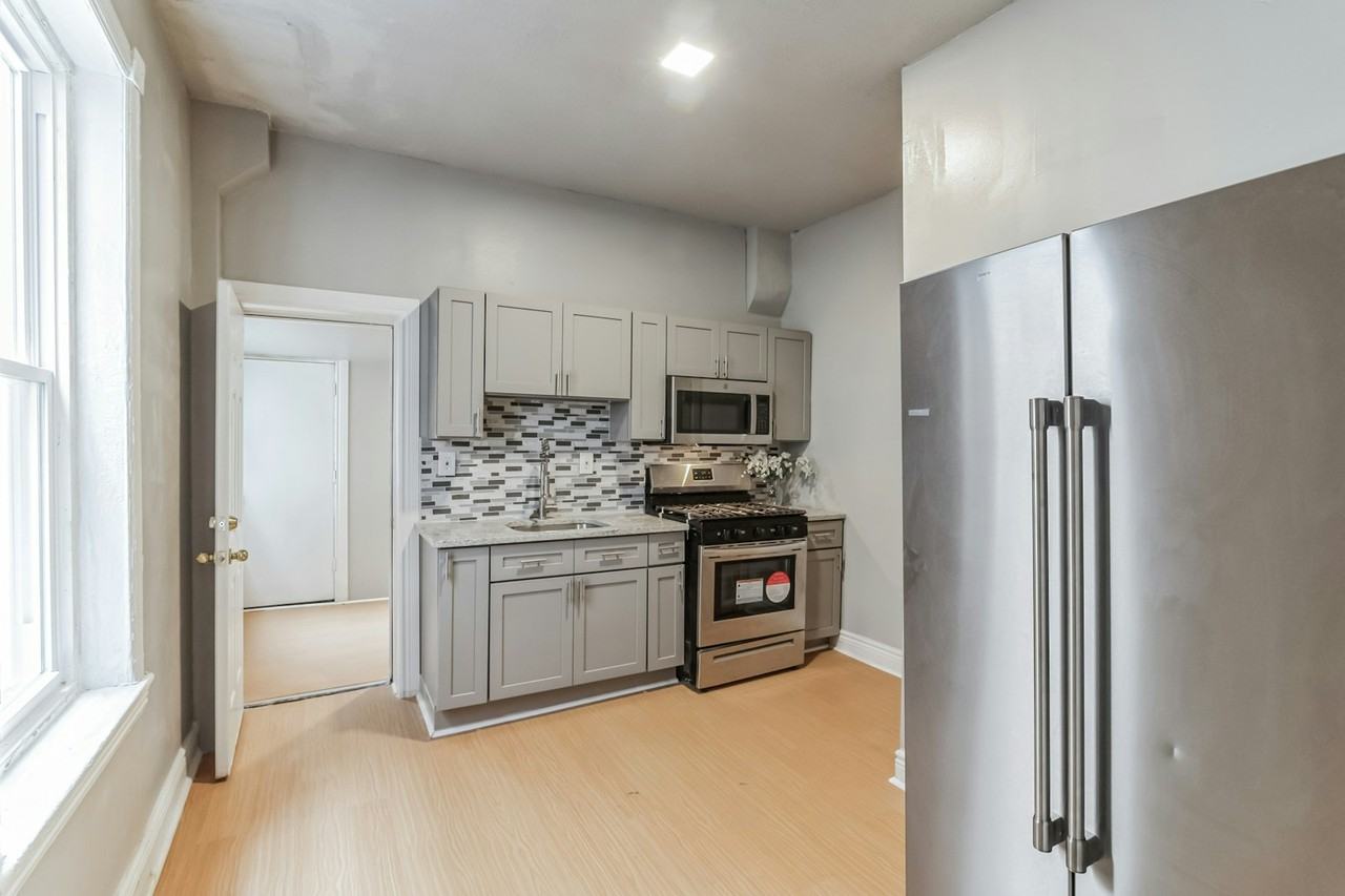 864 East Chelten Avenue, Unit 1 room - Photo 7 of 10