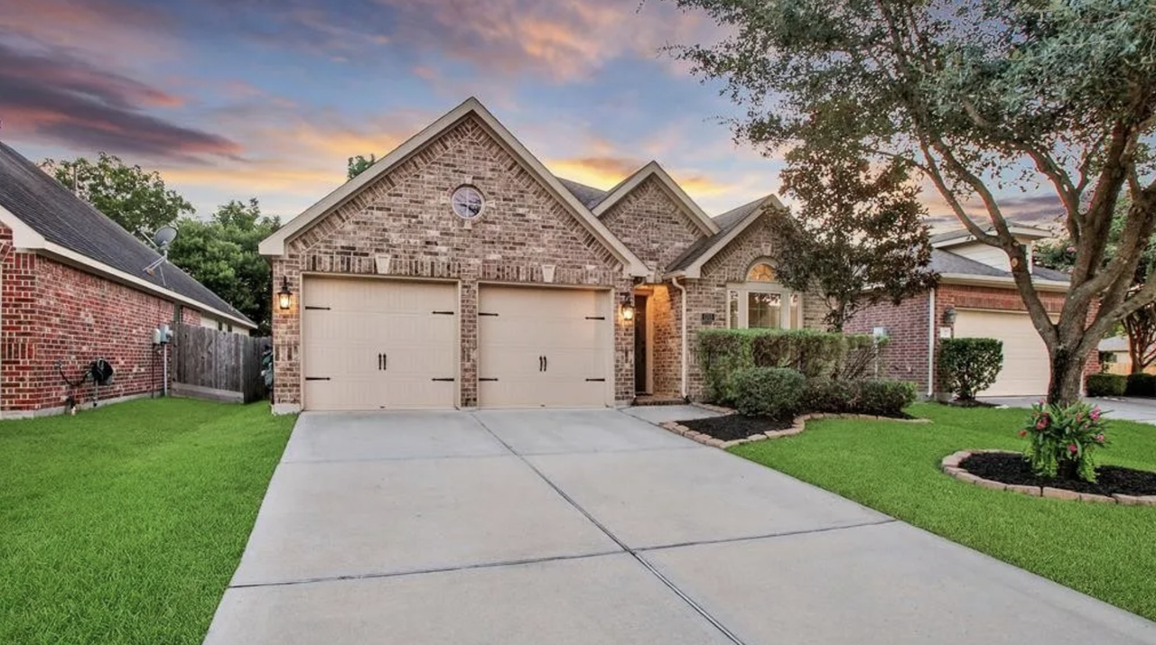 1315 Cameron Park Lane - Photo 2 of 27