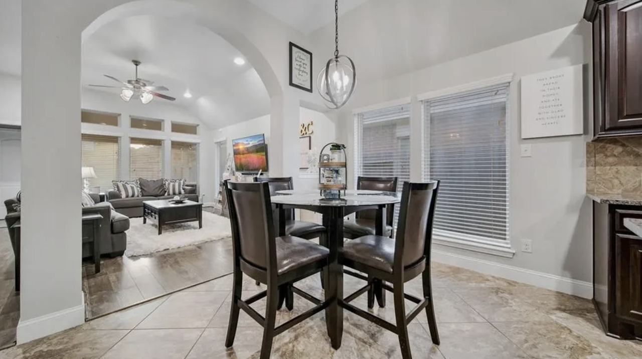 1315 Cameron Park Lane - Photo 6 of 27