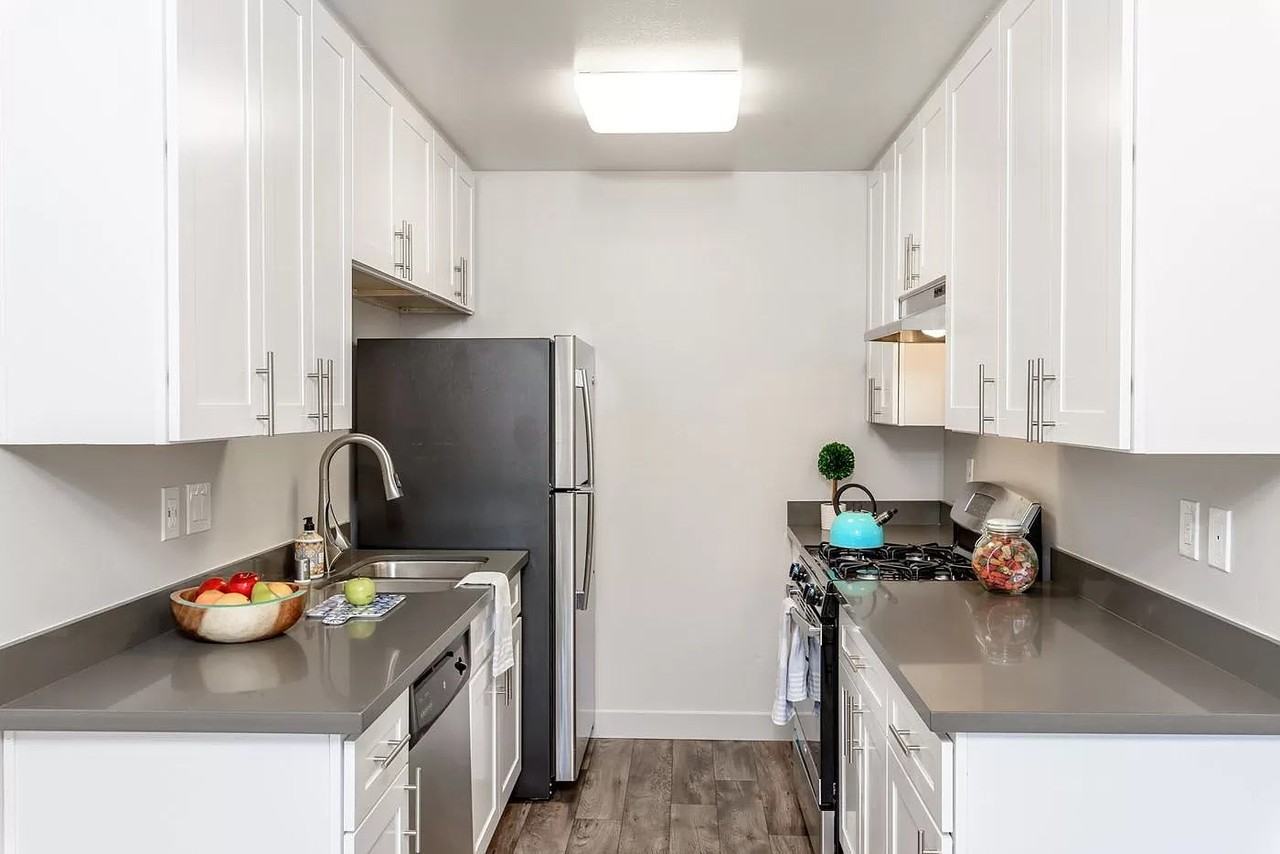 344 Rheem Boulevard, Unit 1 - Photo 4 of 15