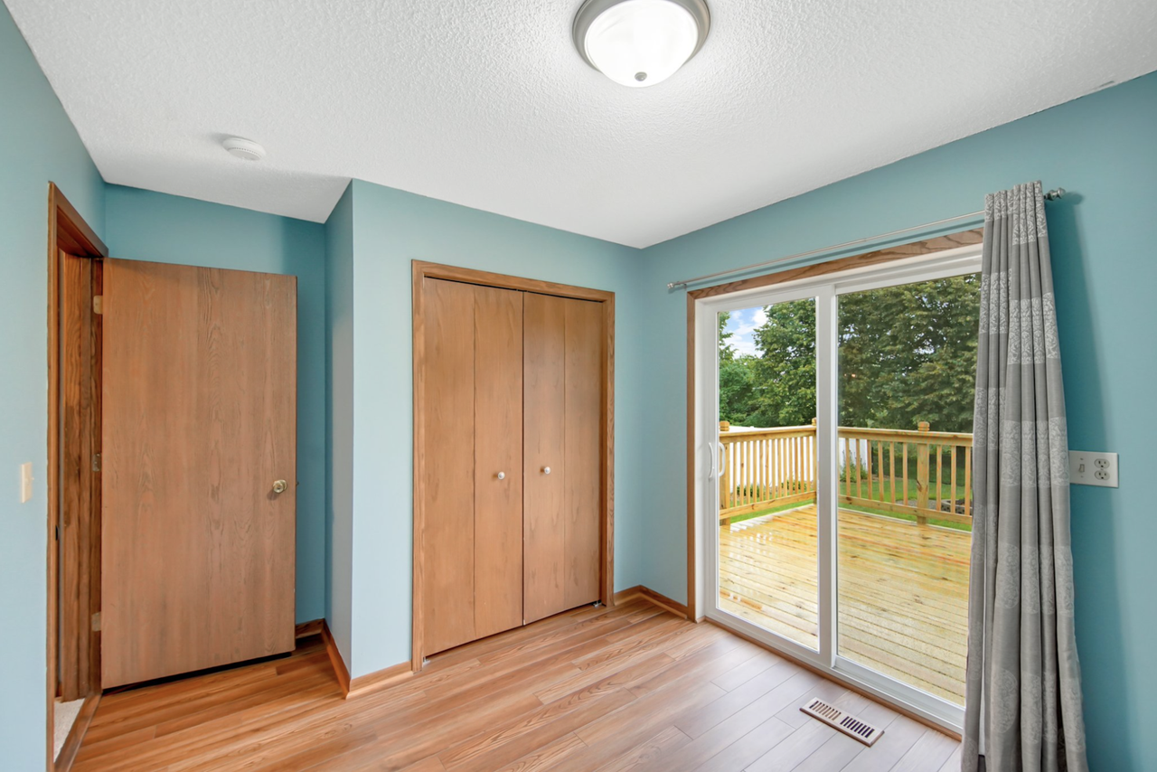 360 Cari Park Lane - Photo 6 of 10