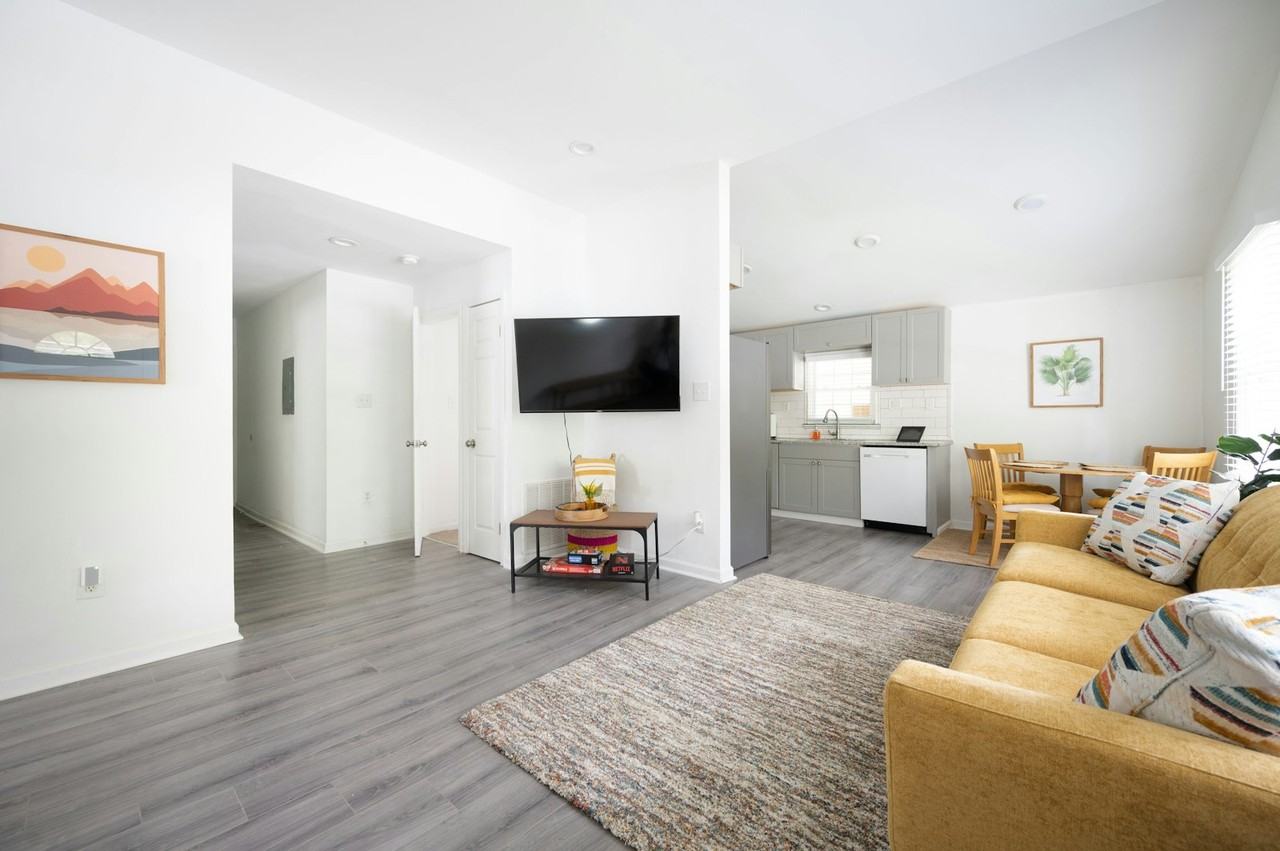 2351 Jackson Drive - Photo 3 of 35