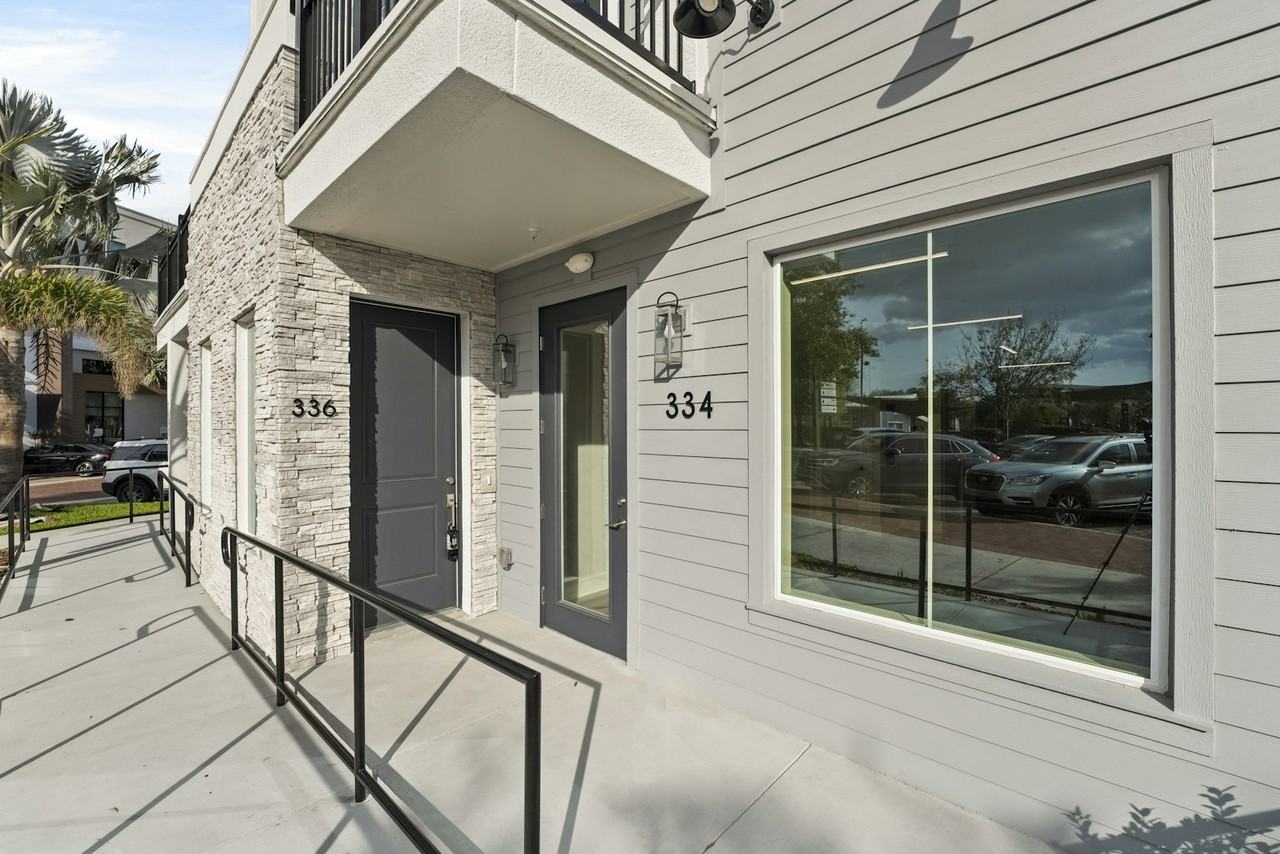 334 Center Lake Lane, Unit 334 - Photo 4 of 27