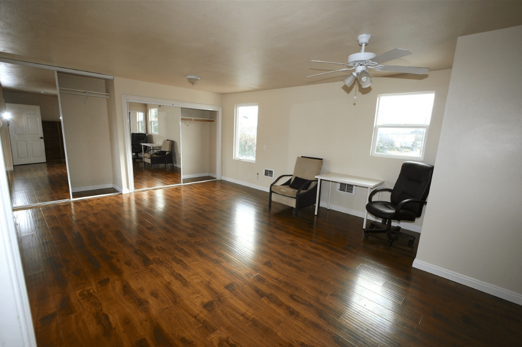 4808 63rd Street - Photo 6 of 23