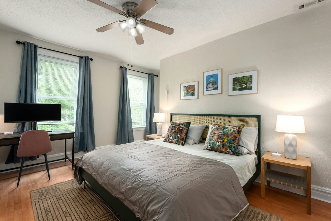 4055-4057 Hartford Street, Unit 4055 Unit A - Photo 3 of 5