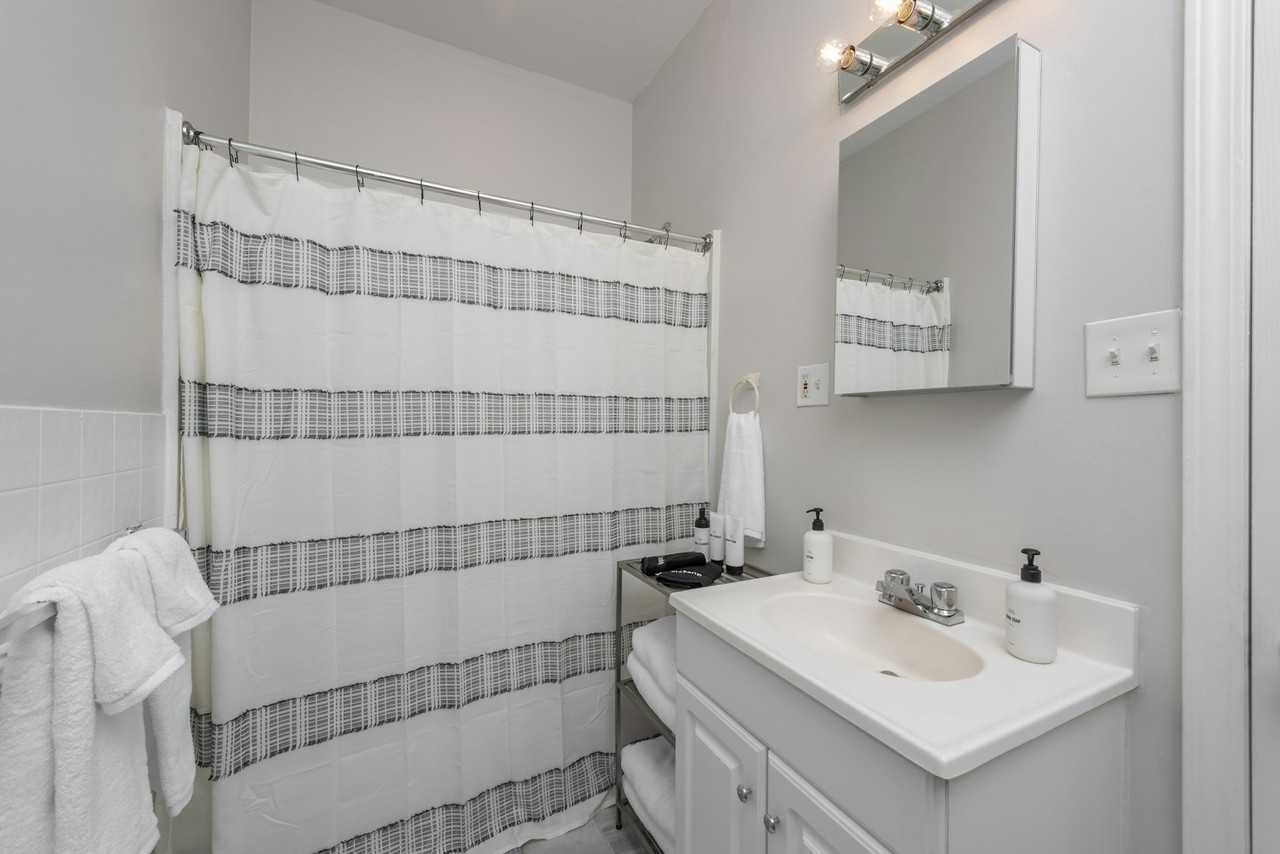 4055-4057 Hartford Street, Unit 4055 Unit A - Photo 5 of 5