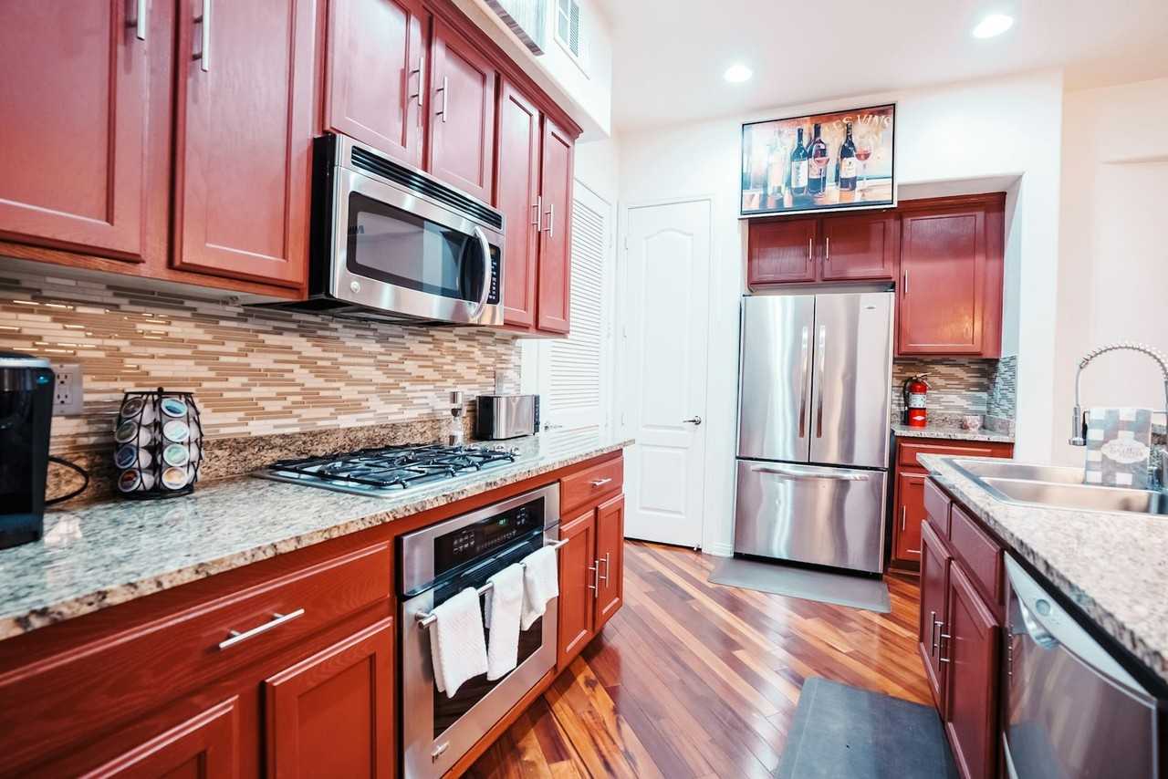 38 East Serene Avenue, Unit 121 - Photo 4 of 26