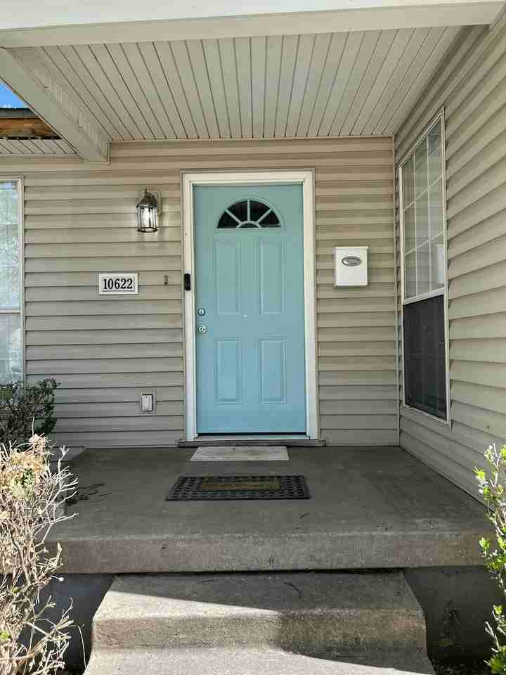 10622 Hermosa Drive - Photo 2 of 32